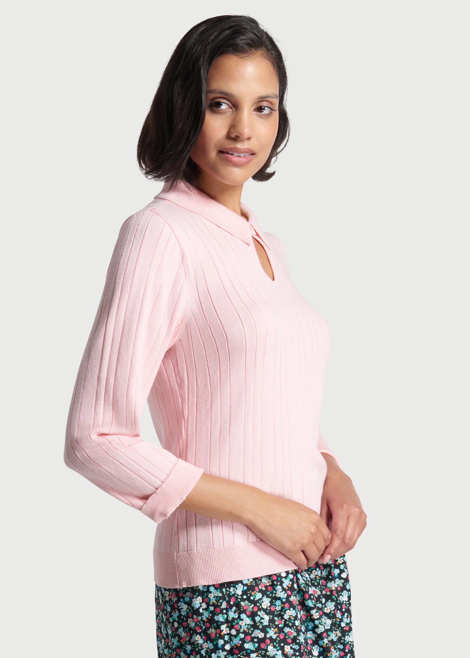 Pearly Paradise Keyhole Sweater - Olabens