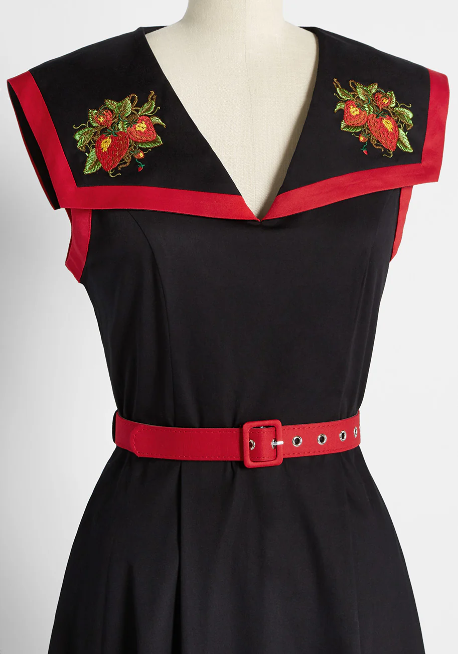 Strawberry Noir Swing Dress - Olabens
