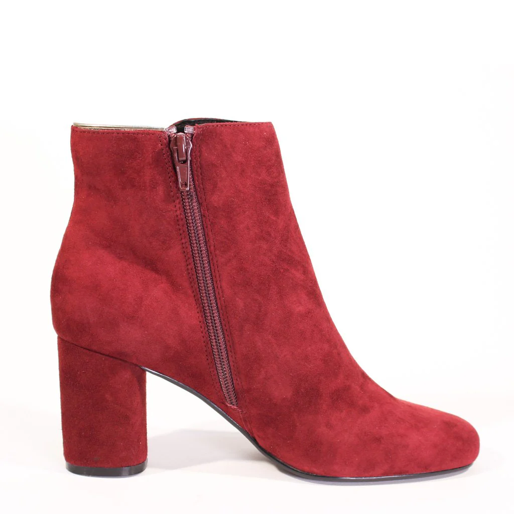 Tatiana Scallop Suede Booties - Olabens