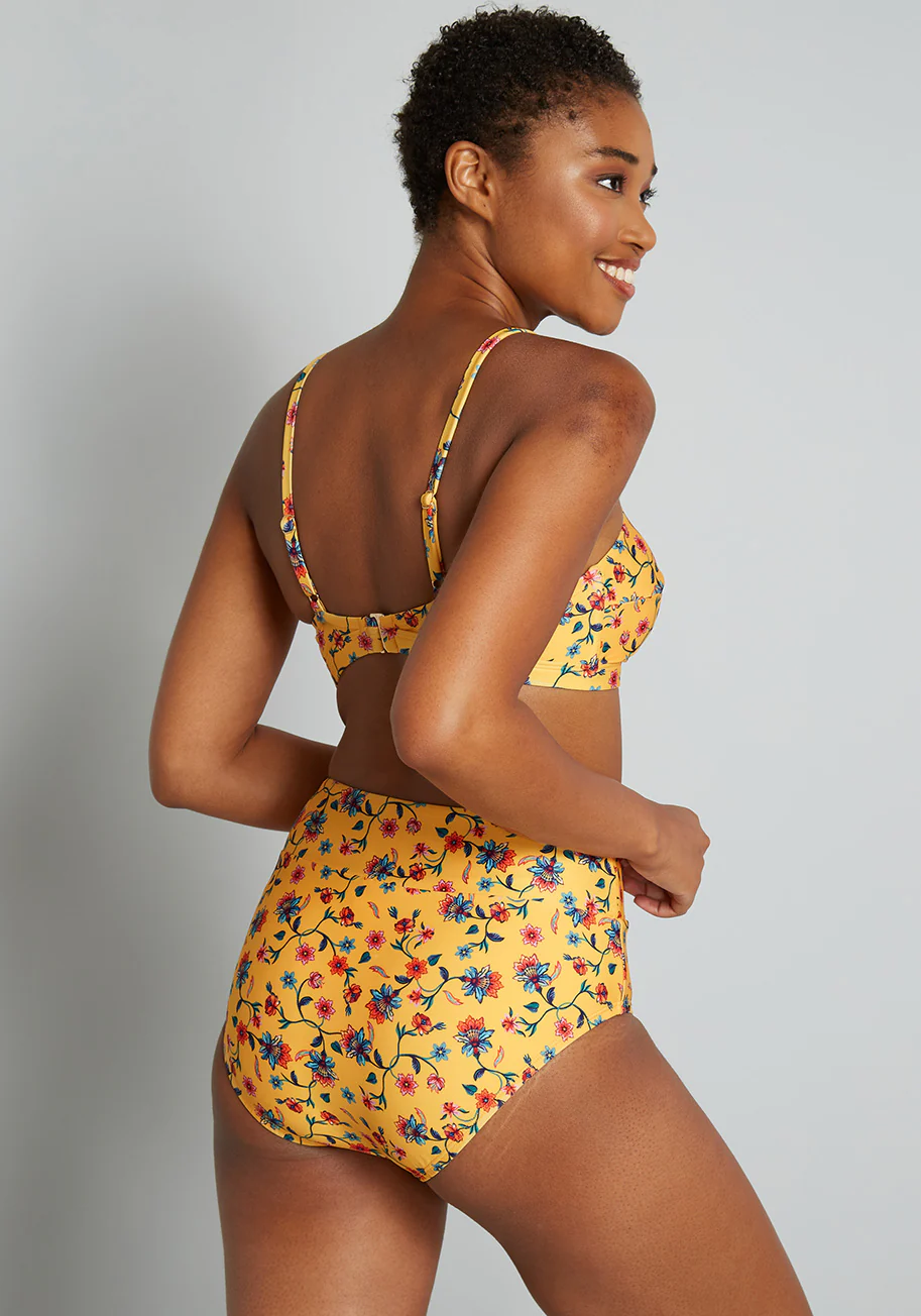 Santa Barbara Saturdays Bikini Top - Olabens