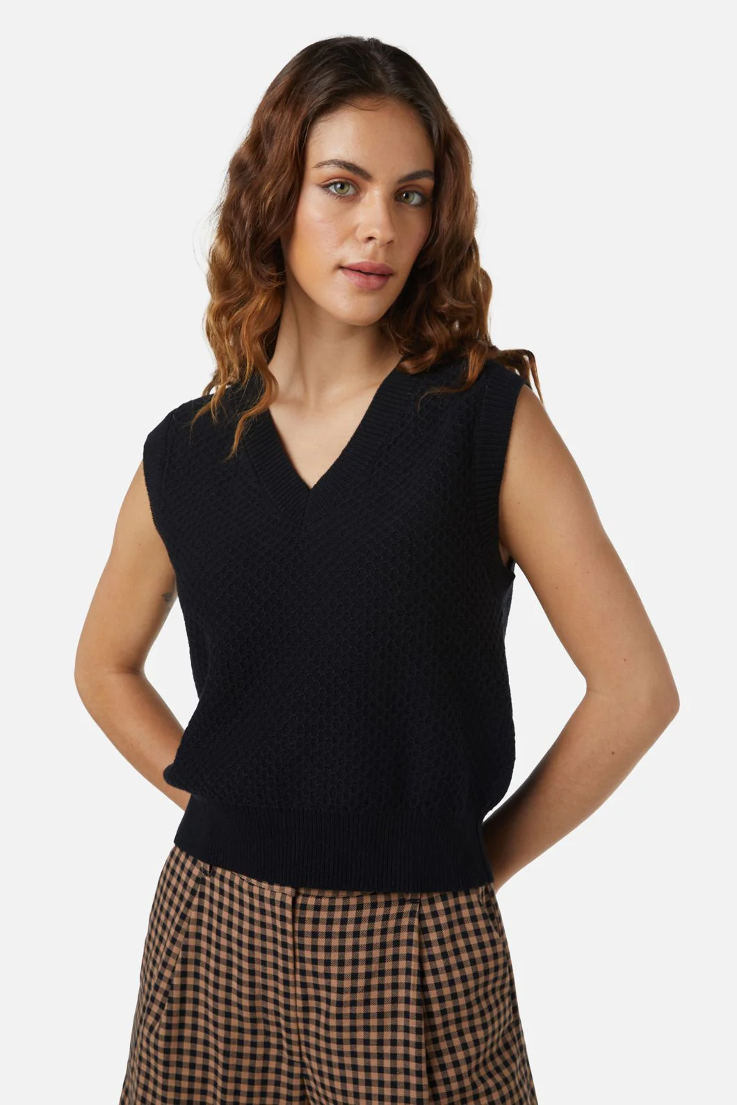 Avery Knit Vest - Olabens