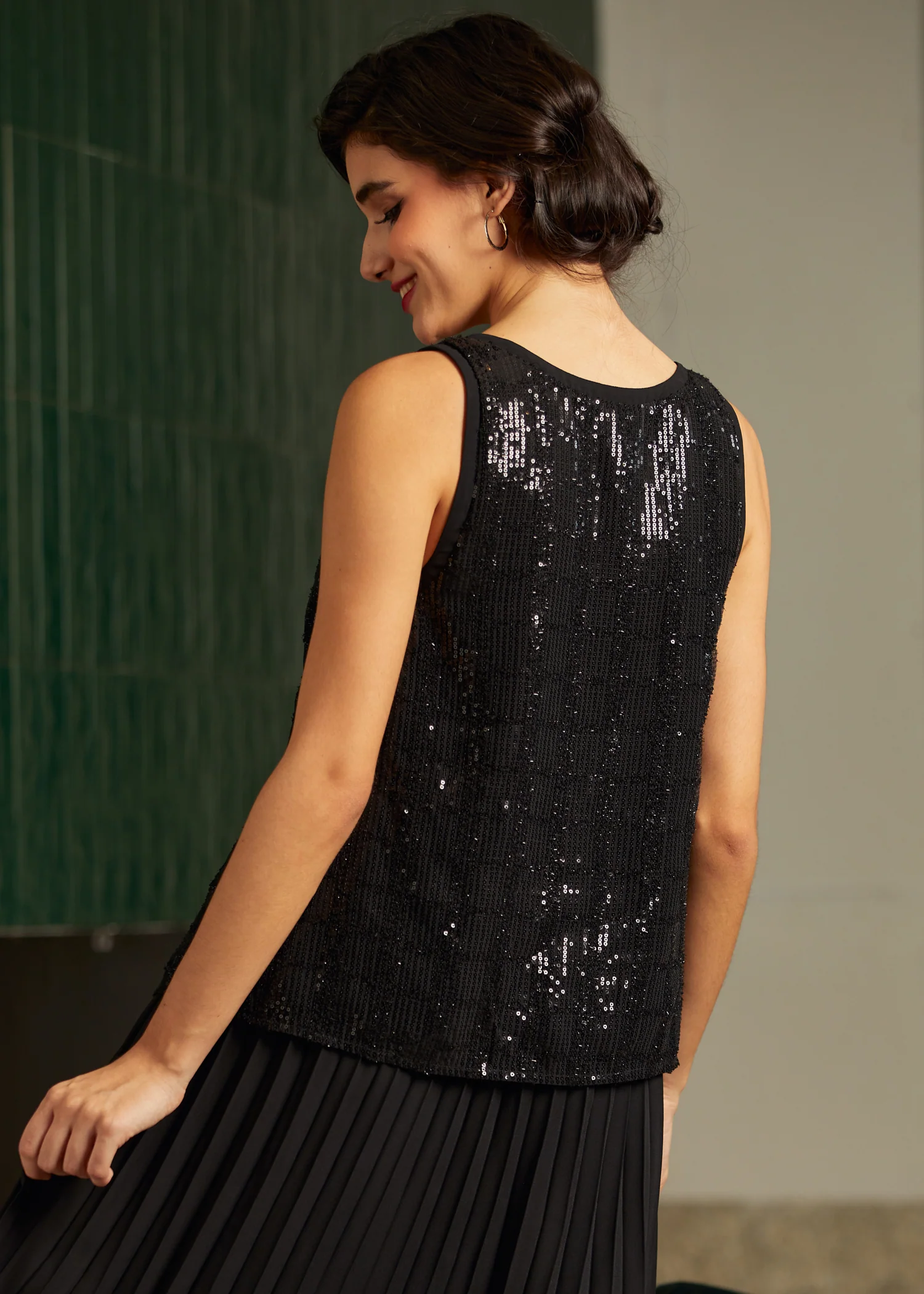 Classic Cutie Double V-Neck Tank Top - Olabens