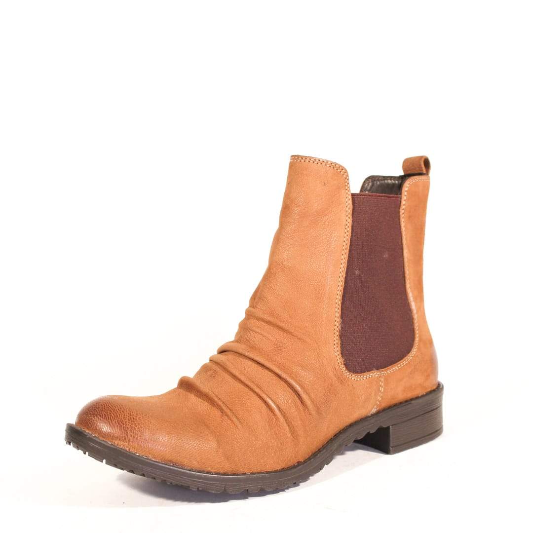 Trail Slouched Booties - Olabens
