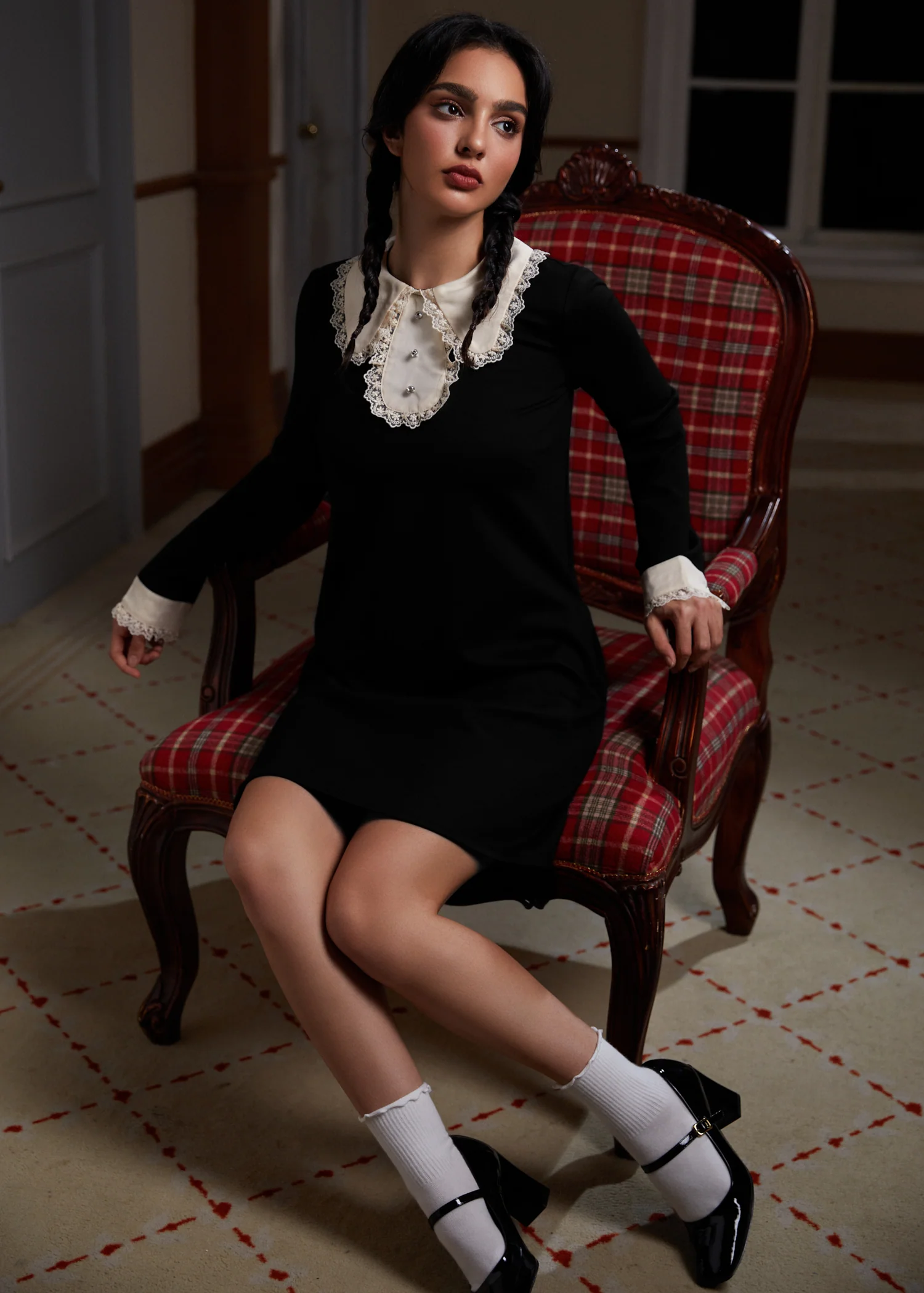 Laced Leaf Shift Dress - Olabens