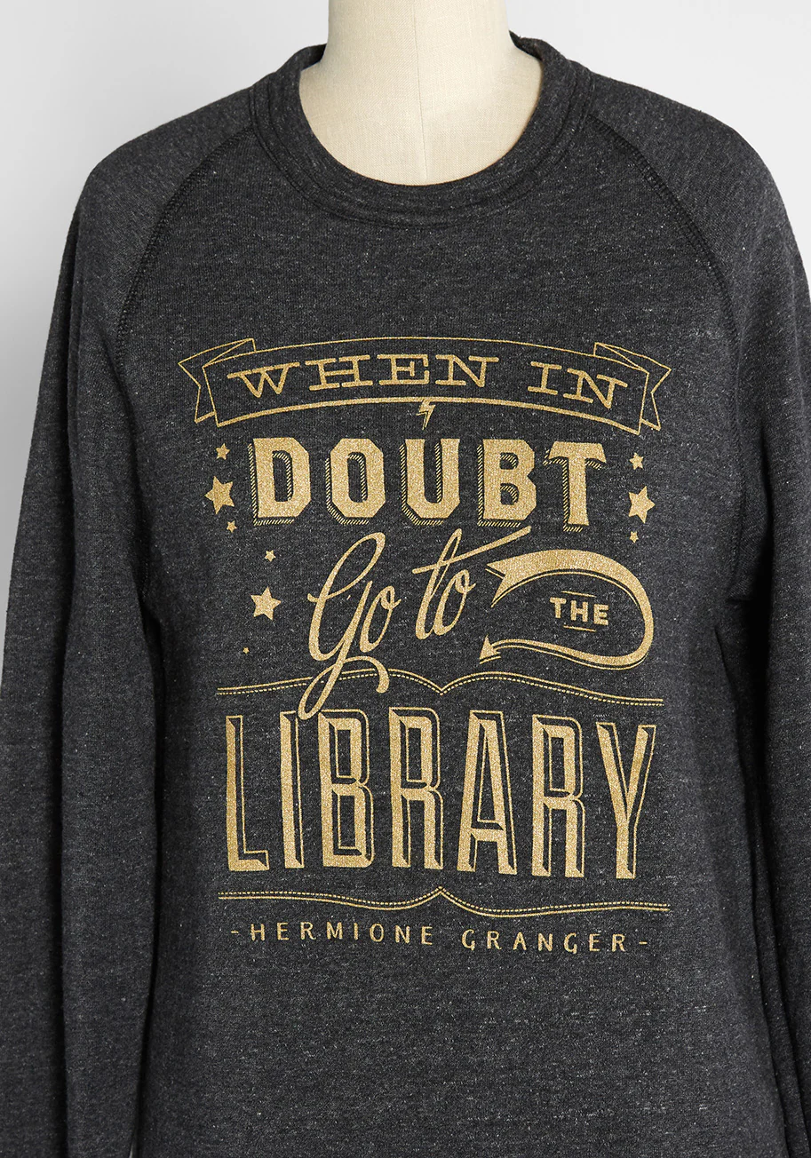 When In Doubt, Read! Graphic Sweatshirt - Olabens