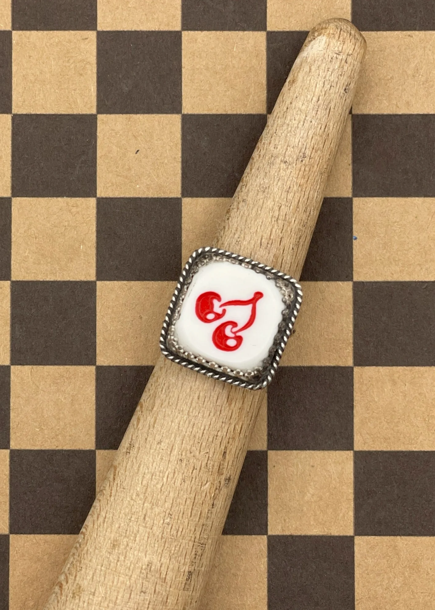 Cherry Slot Machine Dice Ring - Olabens