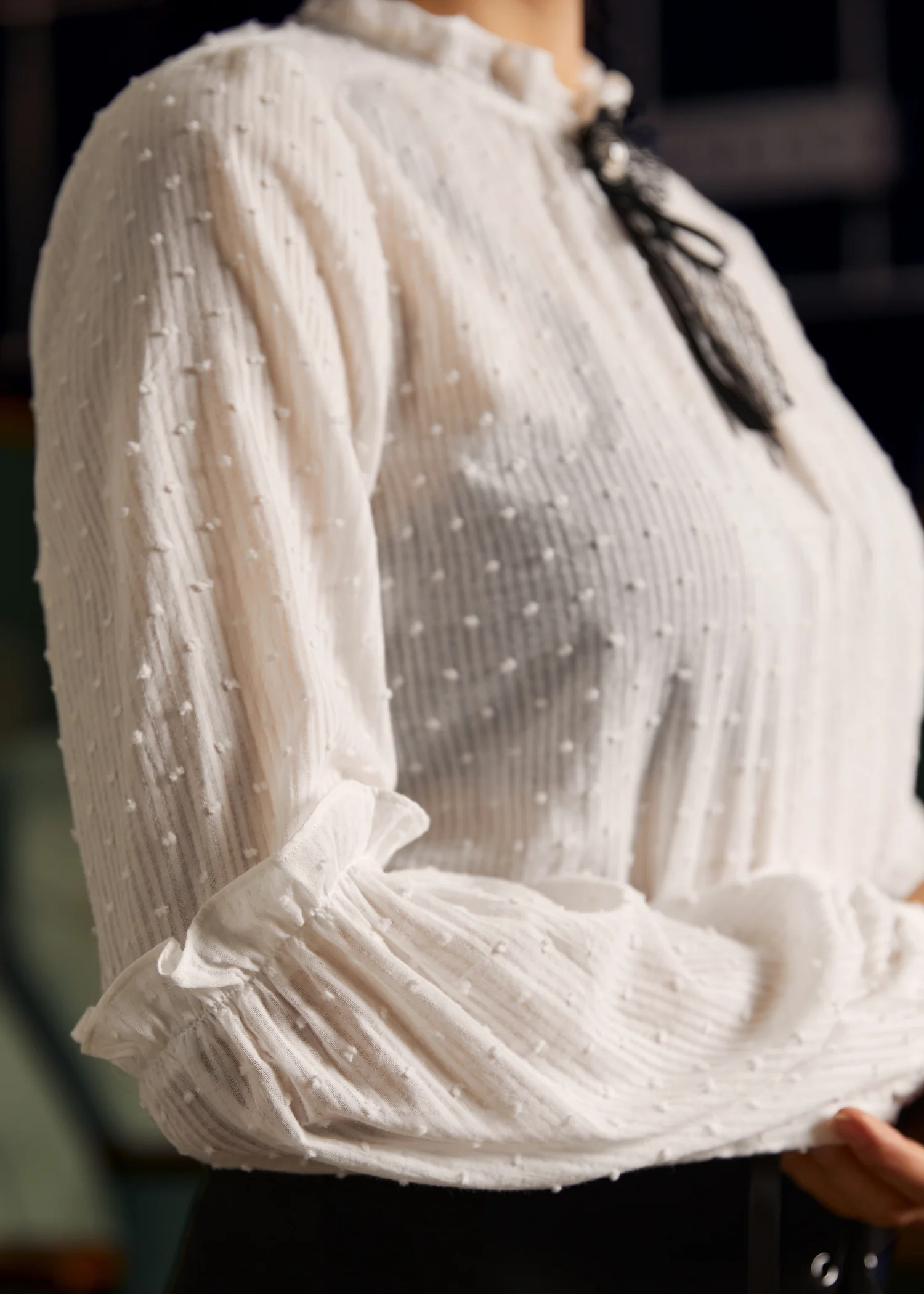 Bygone Beauty Balloon Sleeve Blouse - Olabens