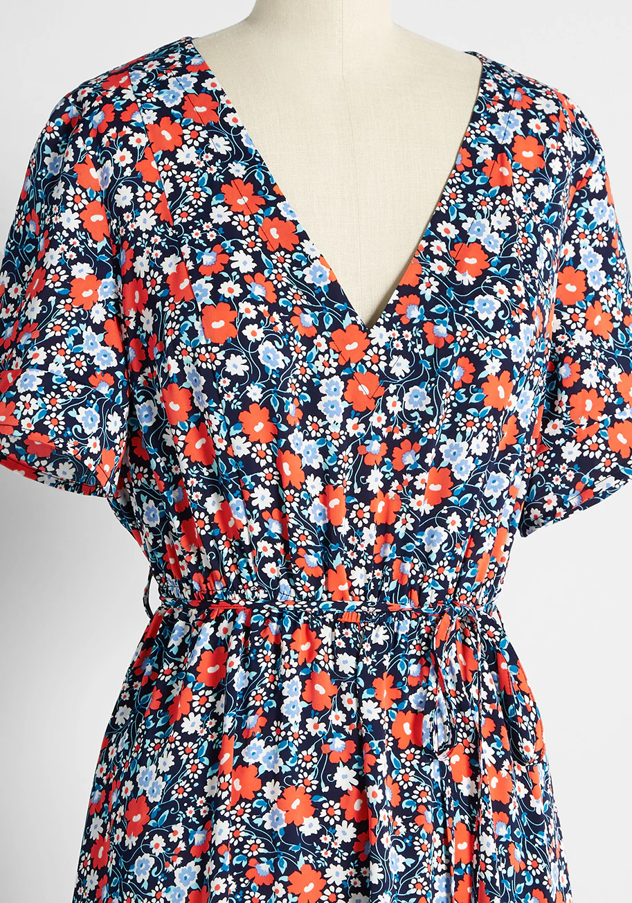 Dazing in the Daisies Maxi Dress - Olabens