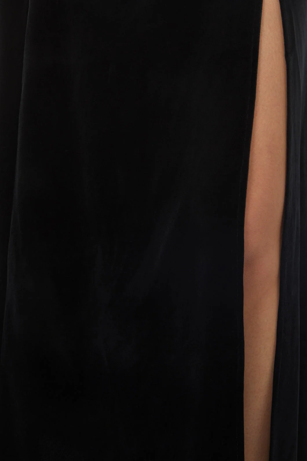Obsidian Velvet Dress - Olabens