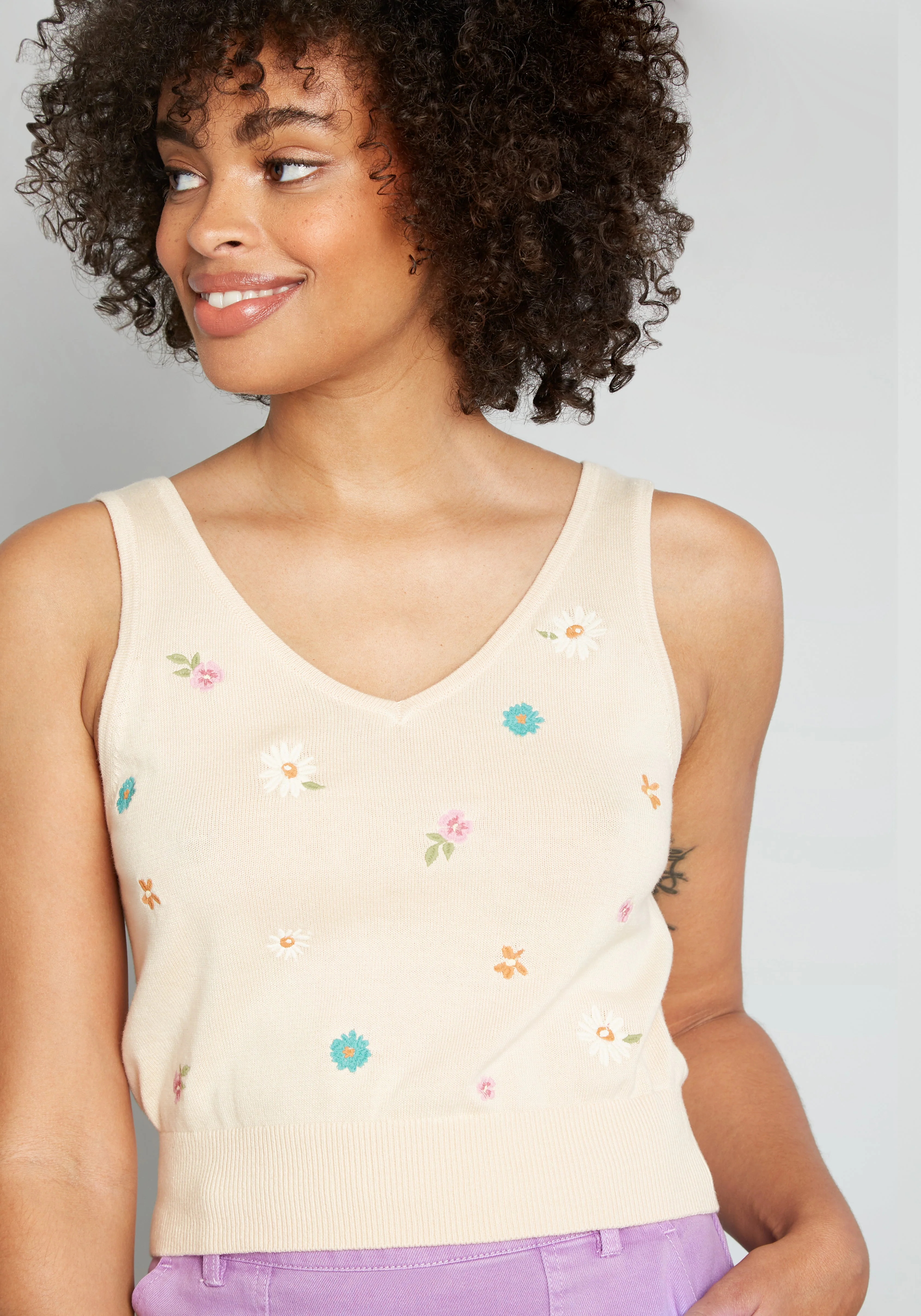 My Blossom-Kissed Embroidered Tank Top - Olabens