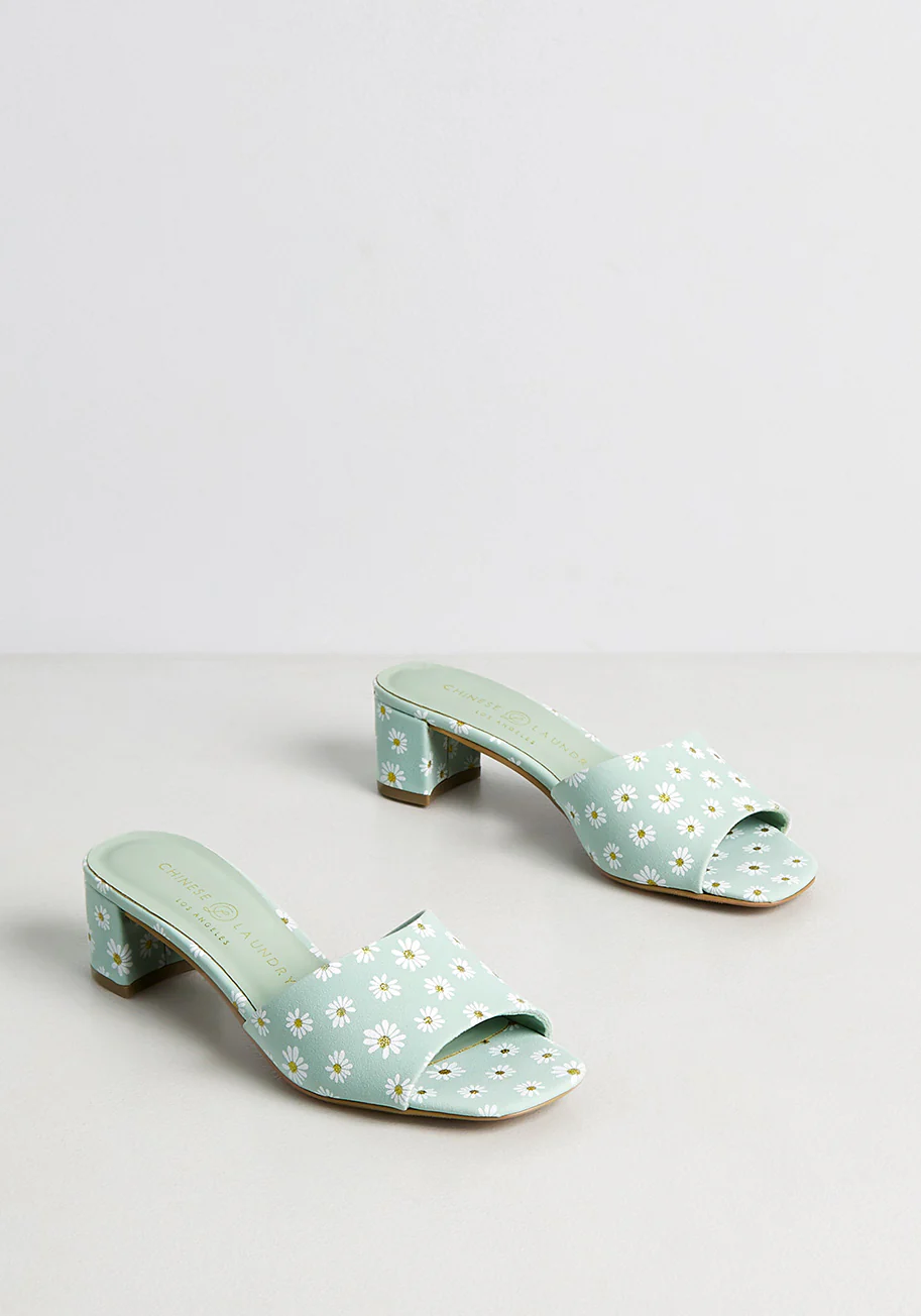 Trippy Daisies Heeled Slide Sandal - Olabens