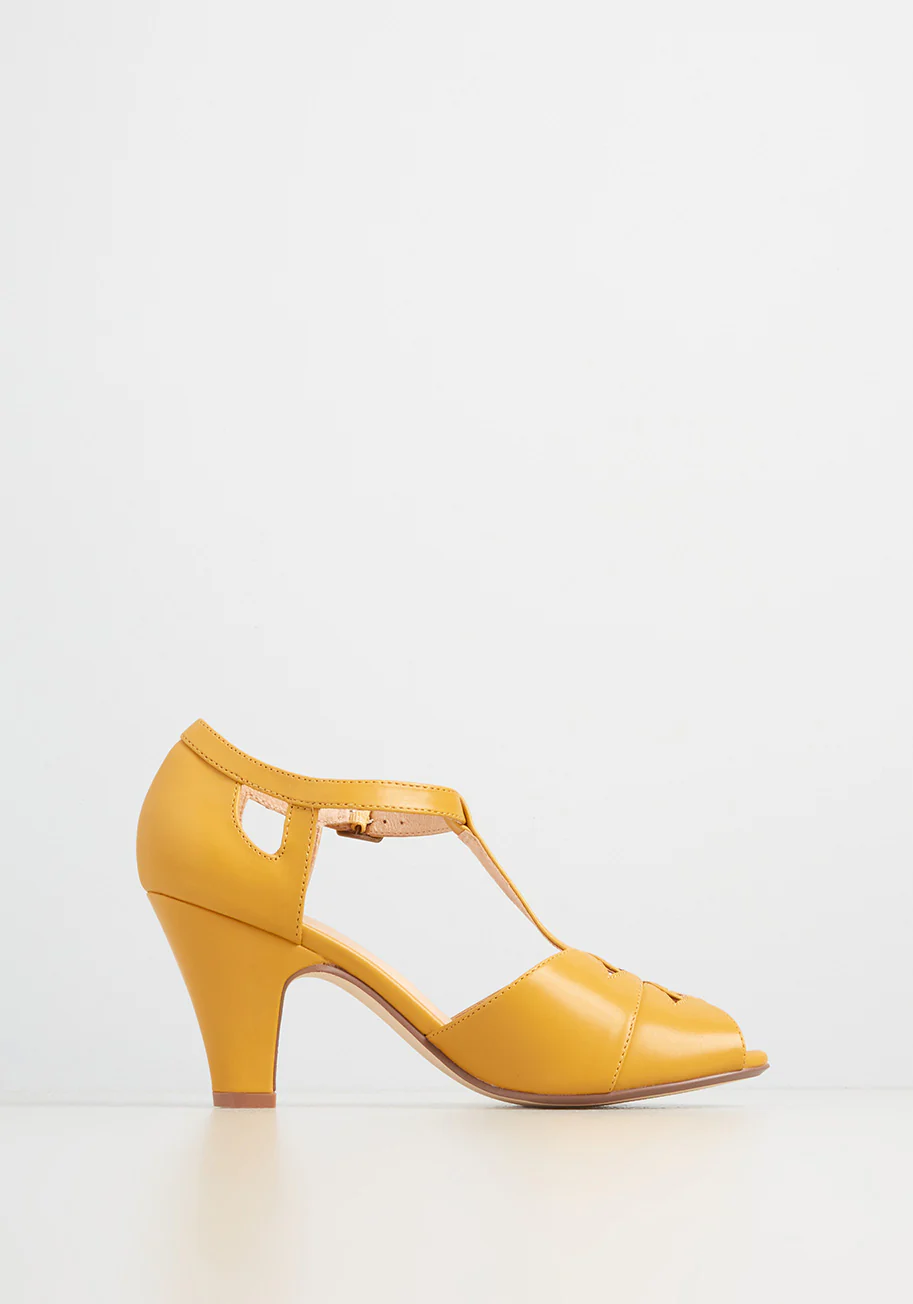 Masterfully Mingling T-Strap Heel - Olabens
