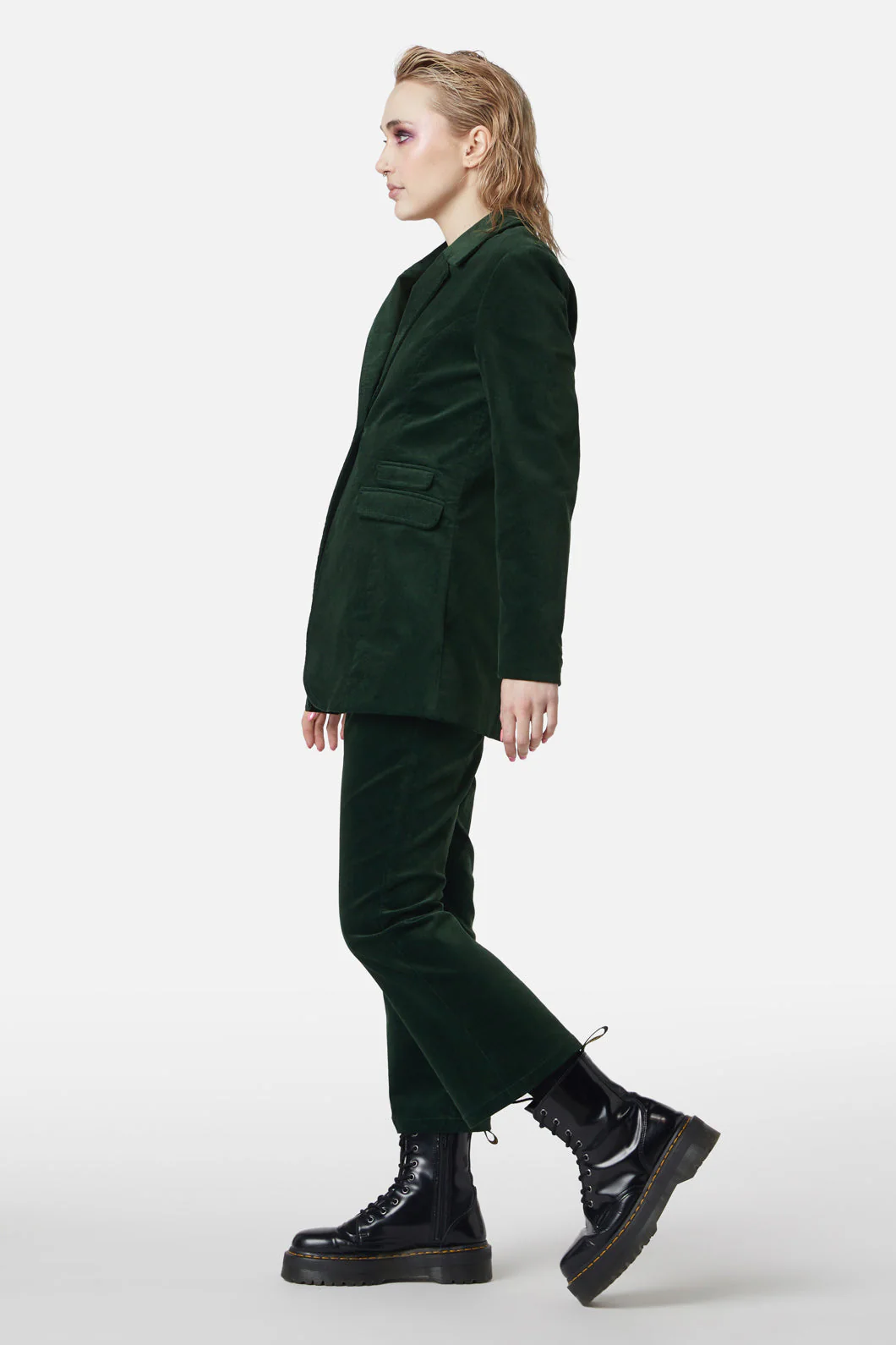 At The Alter Velvet Blazer - Olabens