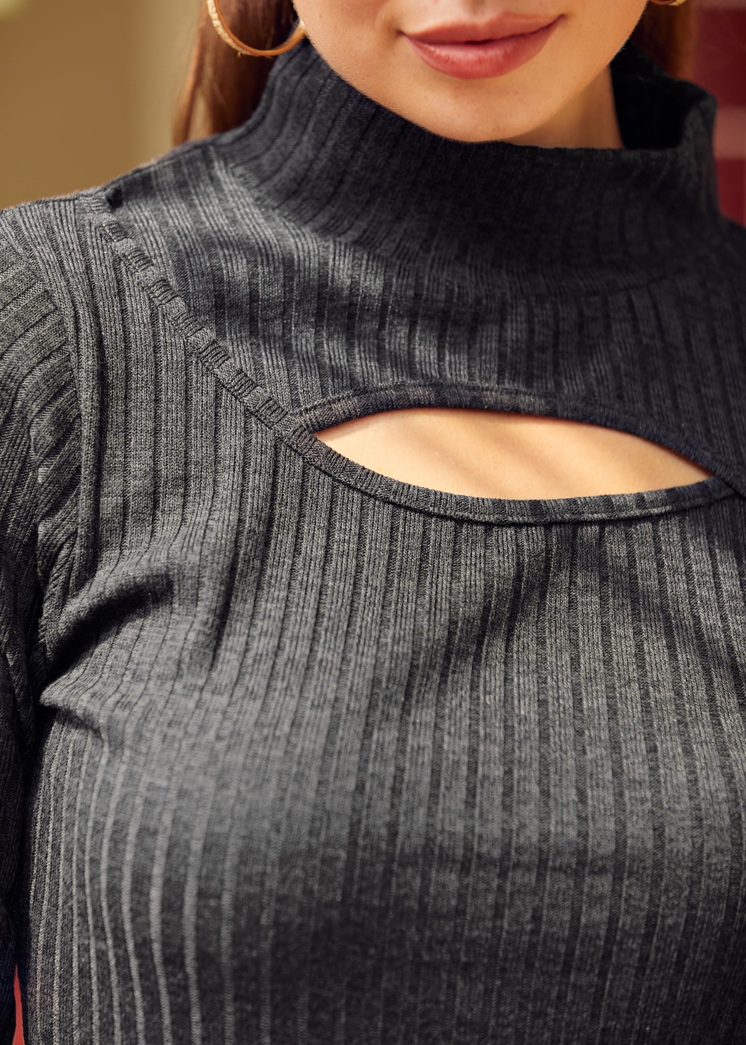 Peekaboo Mock Neck Top - Olabens