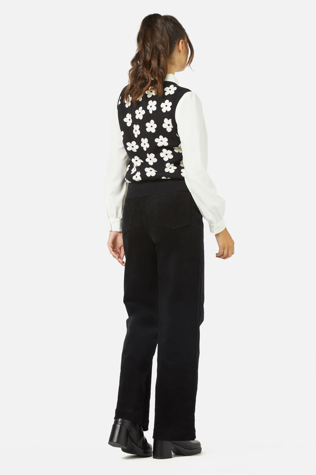 Gigi Daisy Knit Vest - Olabens