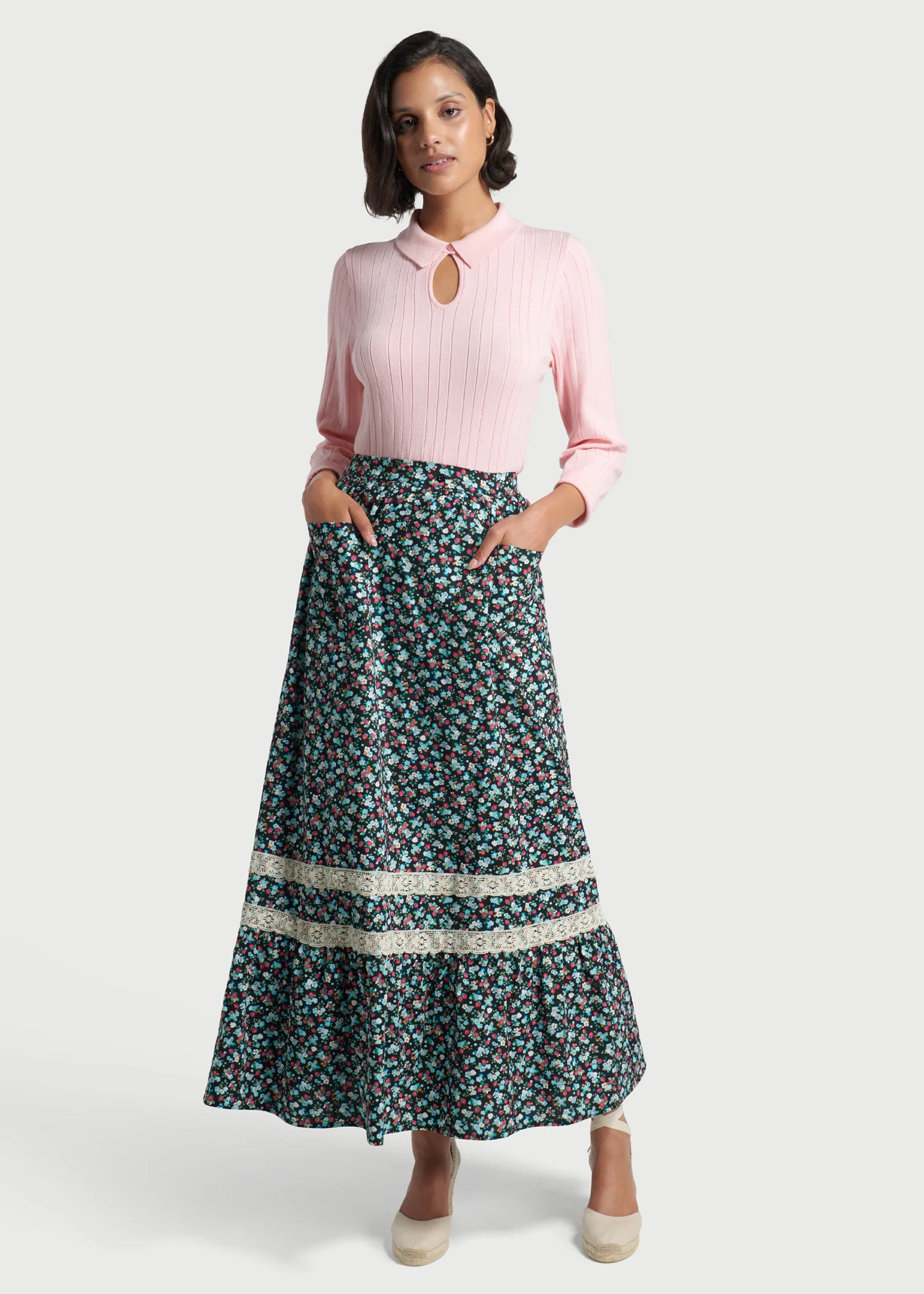 Pearly Paradise Keyhole Sweater - Olabens