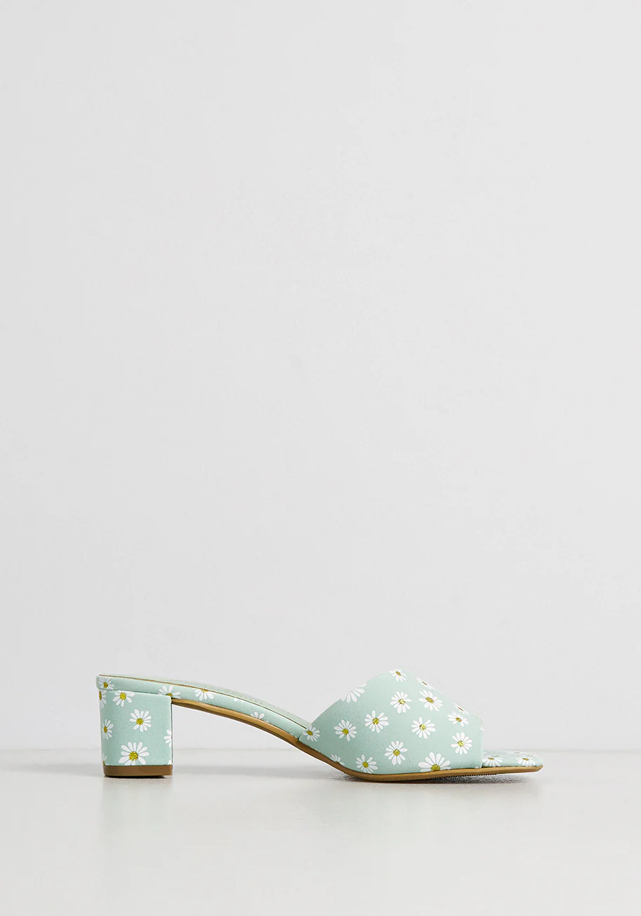 Trippy Daisies Heeled Slide Sandal - Olabens