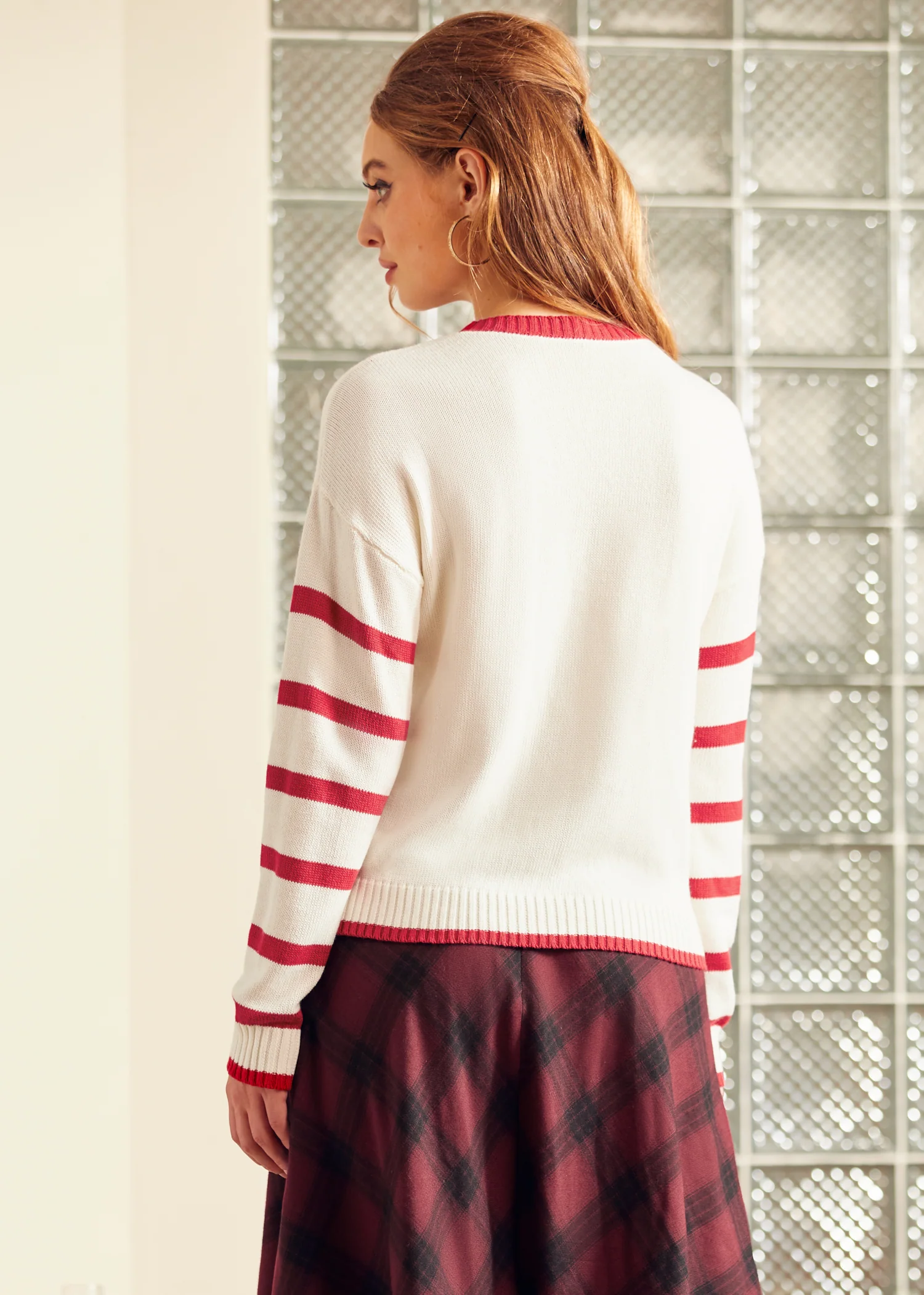 Timeless Striped Tapestry Crewneck Sweater - Olabens
