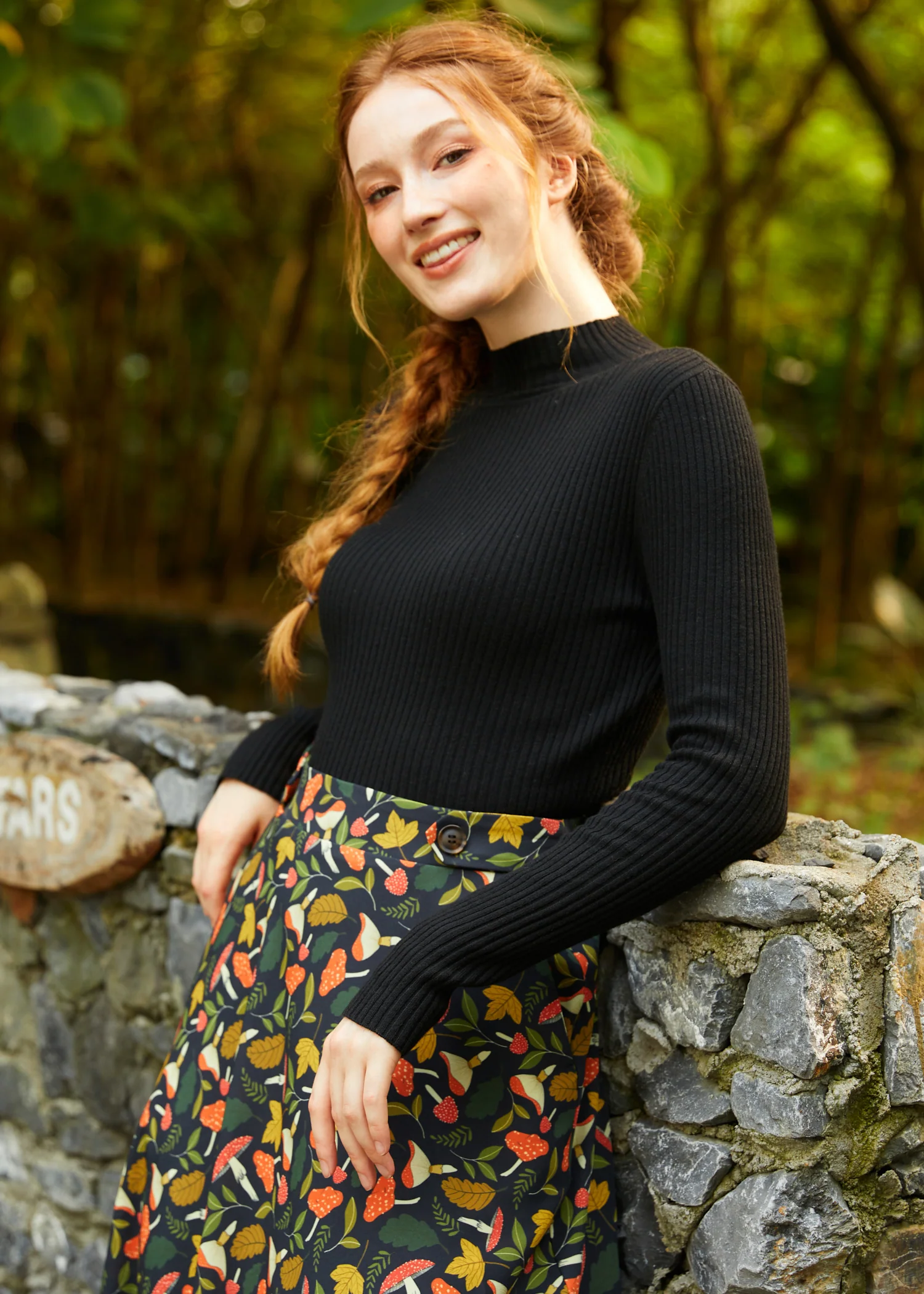 Downtown Dreamer Ribbed Turtleneck - Olabens