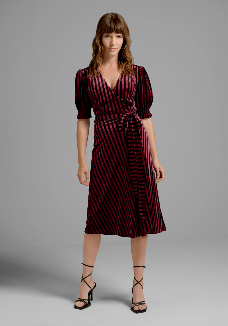 A Victorian Drama Wrap Dress - Olabens