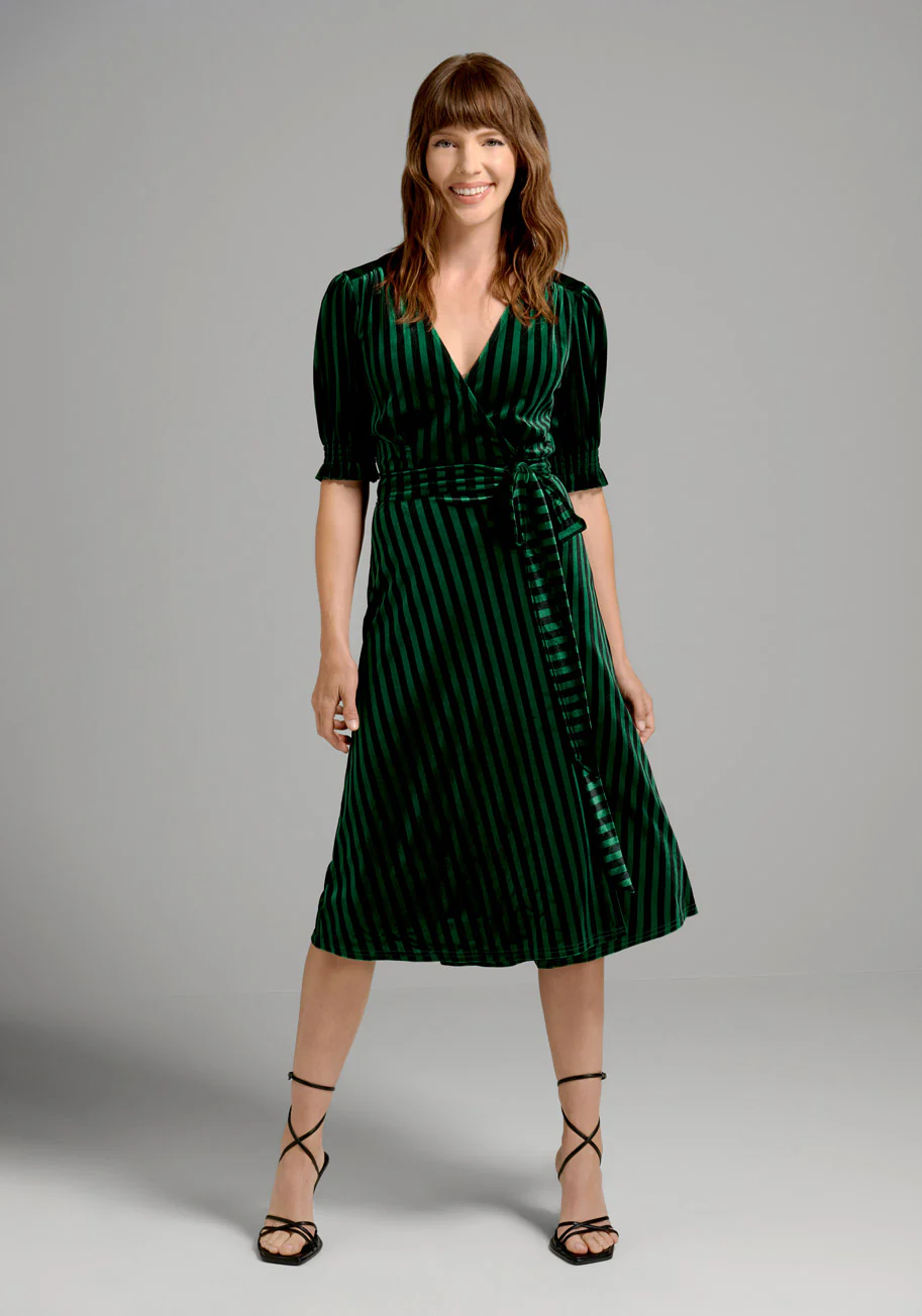 A Victorian Drama Wrap Dress - Olabens