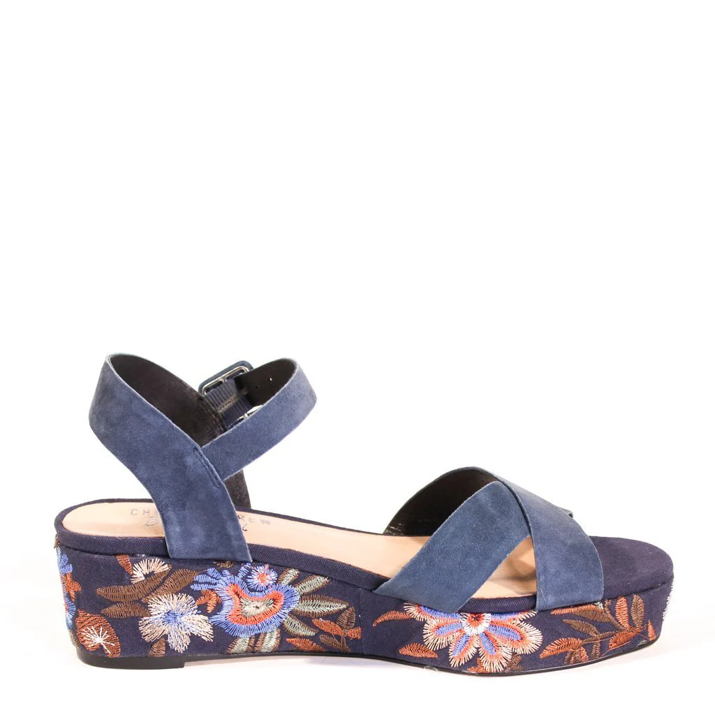 Fancy Embroidered Wedged Sandals - Olabens