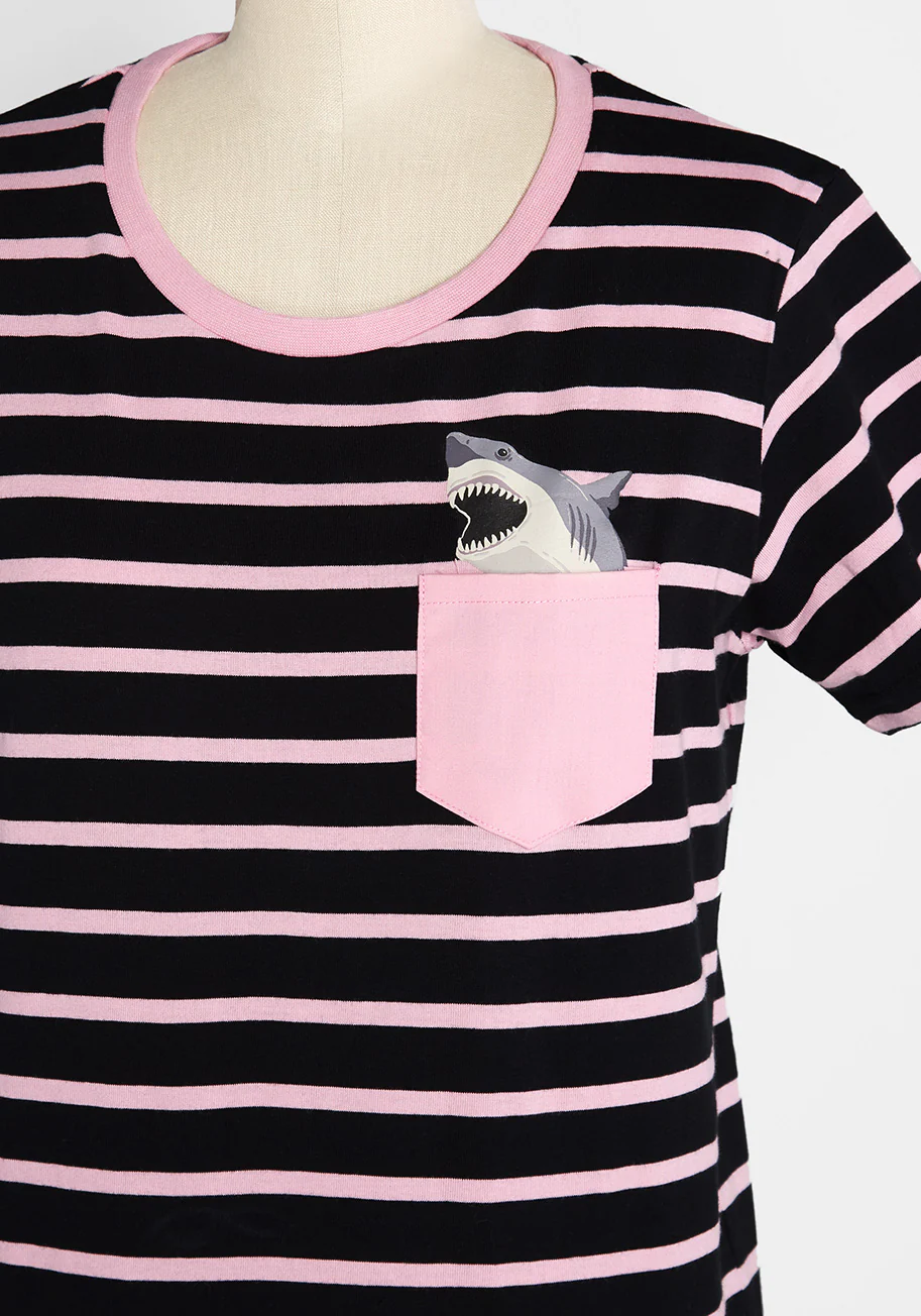 Chomping Your Style Graphic Pocket Tee - Olabens