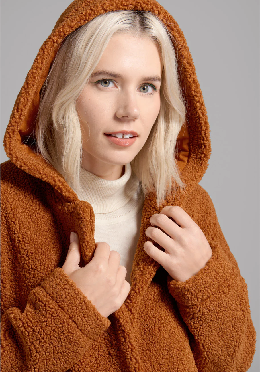 Plush On You Teddy Jacket - Olabens