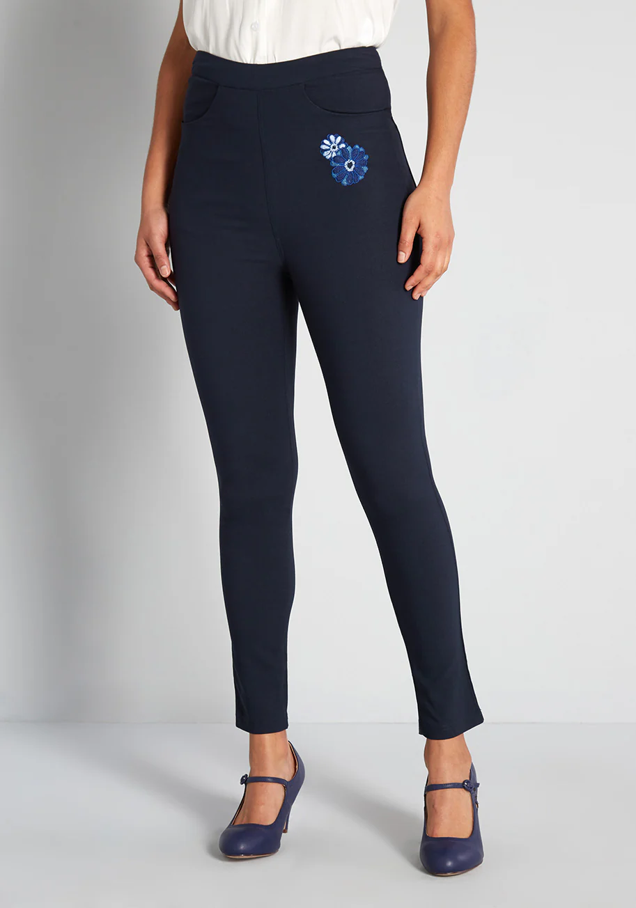 Isnyt x Collectif Crazy For Daisies Embroidered Skinny Pants - Olabens