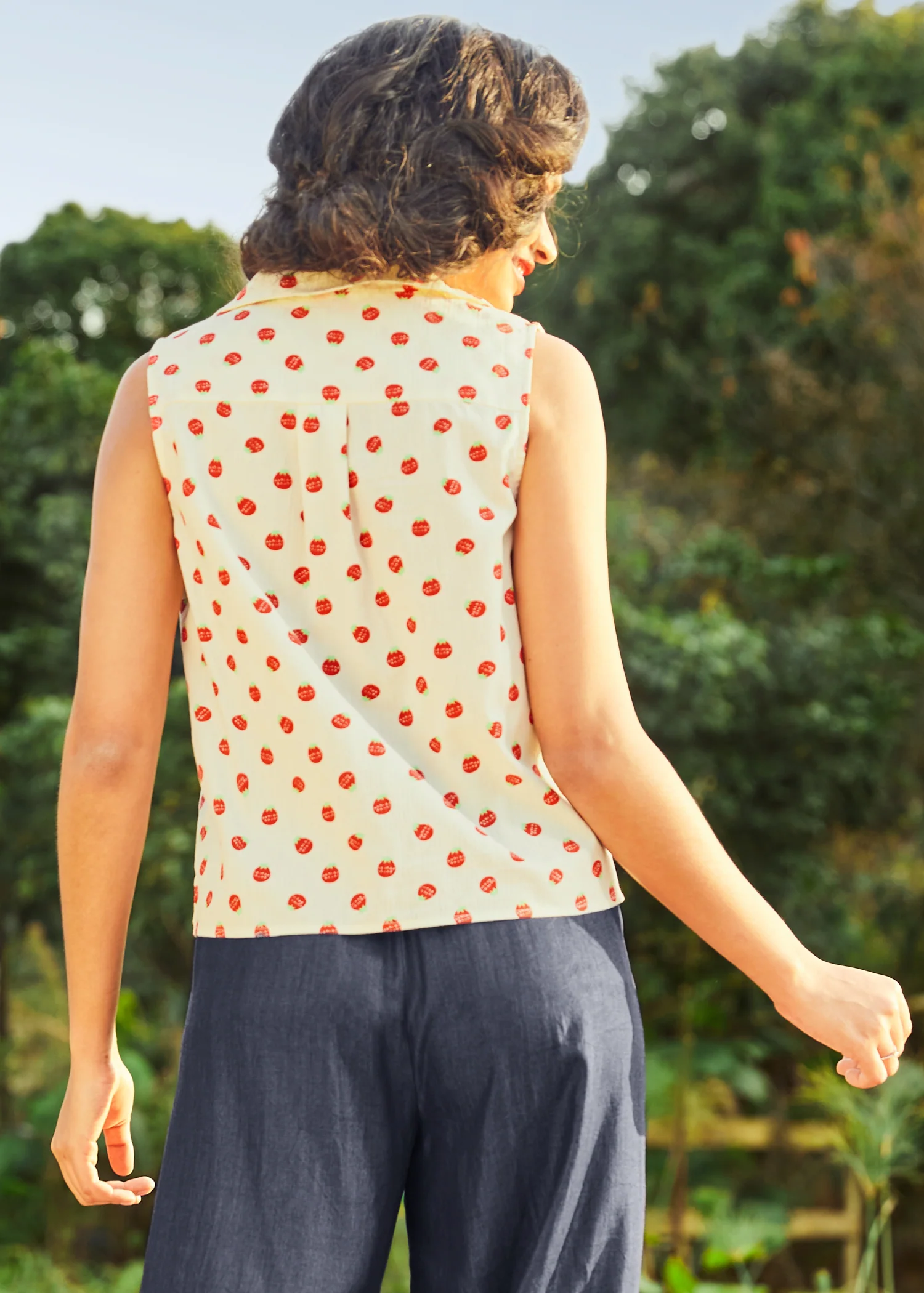 Gala Glitter Sleeveless Blouse - Olabens