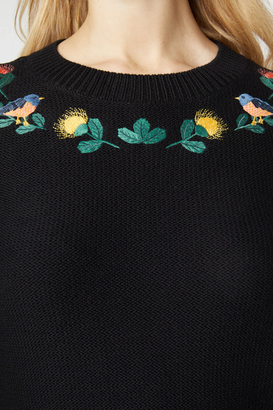 Protea Embroidered Jumper - Olabens