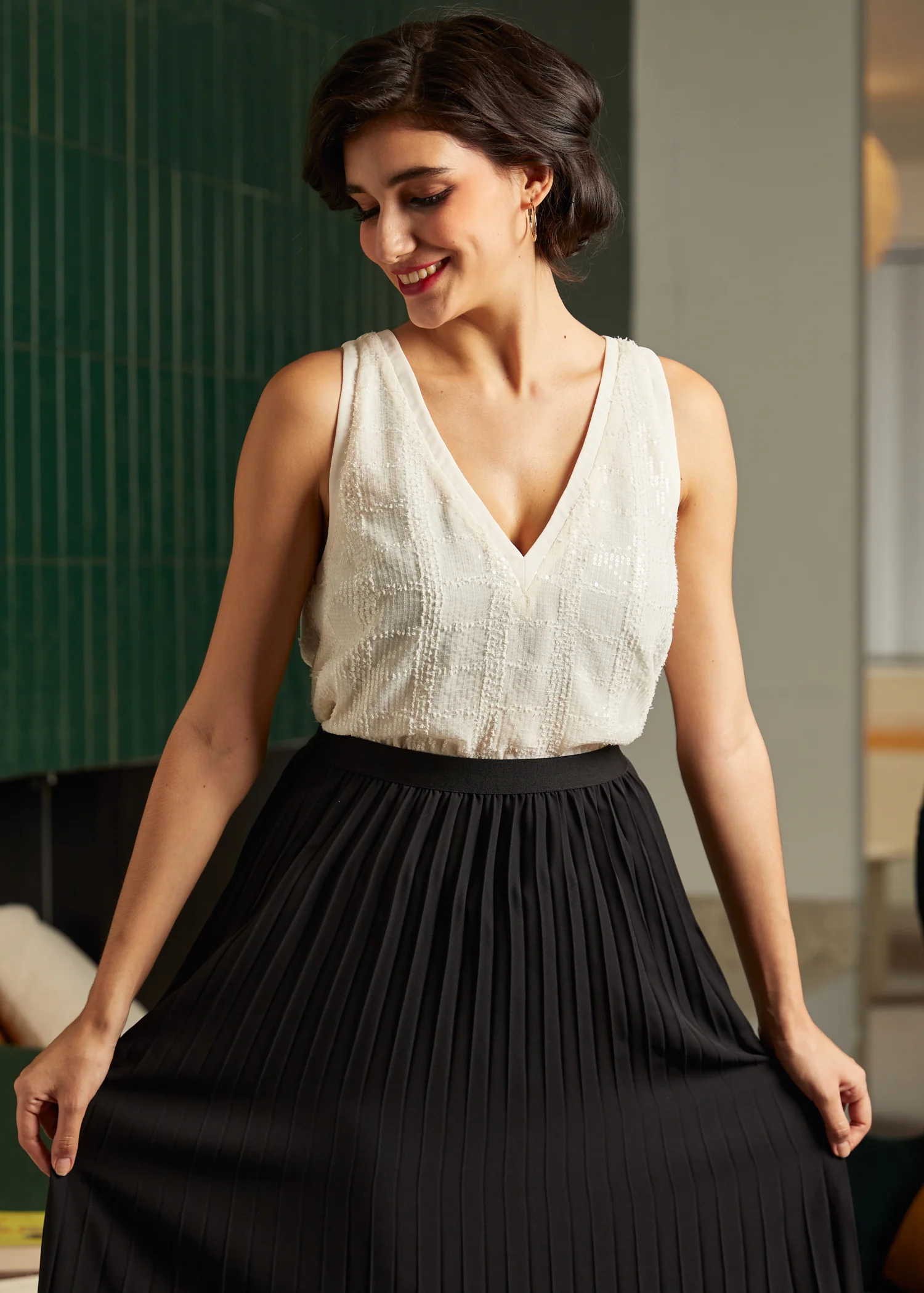 Classic Cutie Double V-Neck Tank Top - Olabens