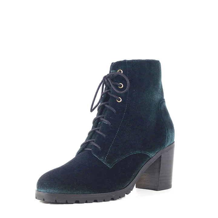 Timothy Velvet Booties - Olabens