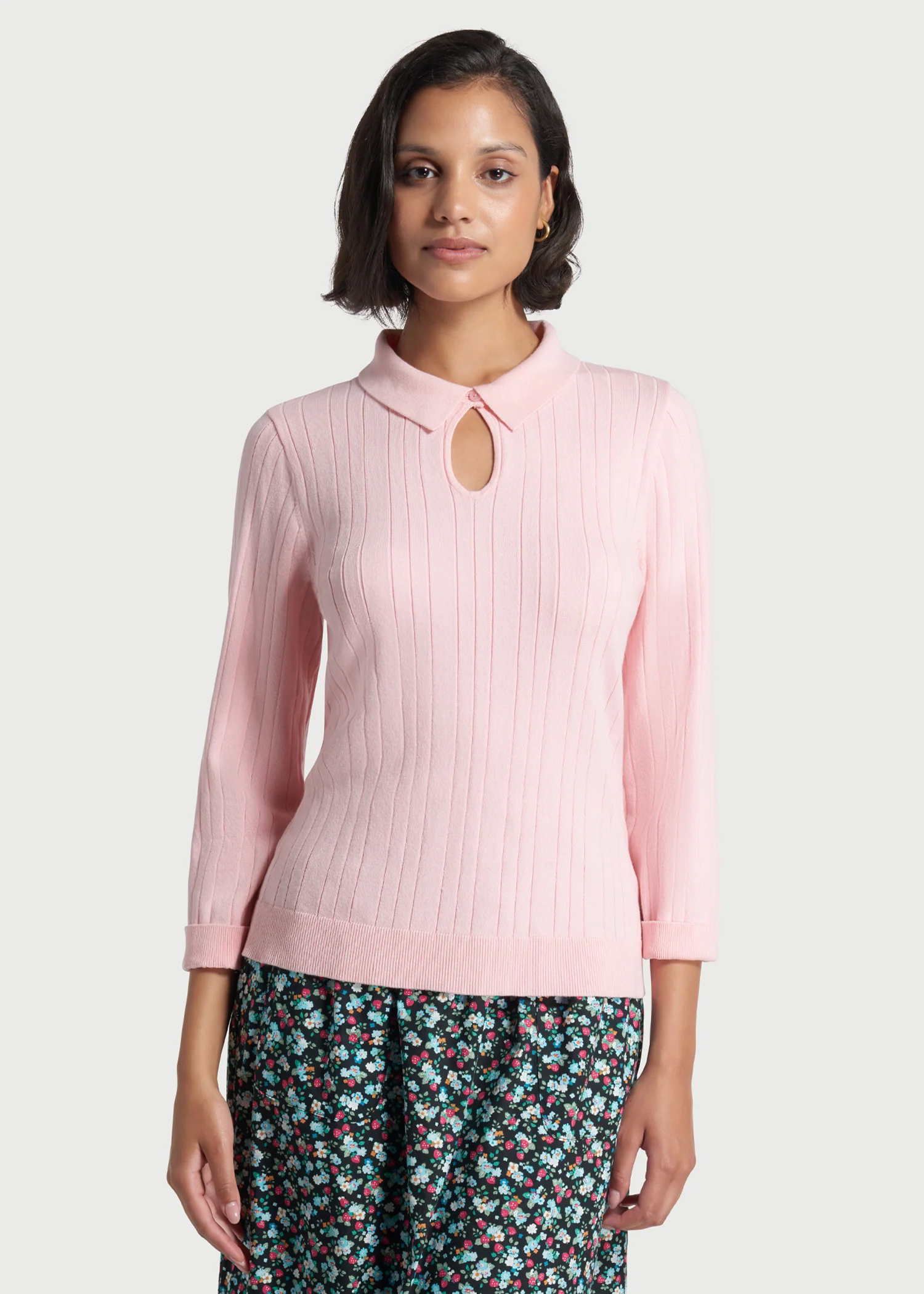 Pearly Paradise Keyhole Sweater - Olabens