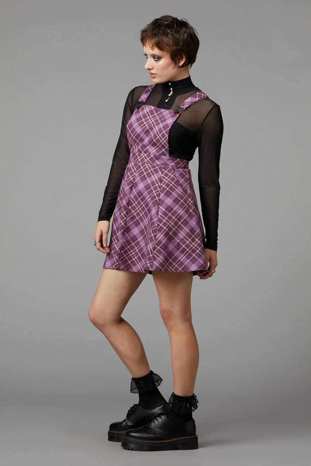 Apothecary Pinafore - Olabens